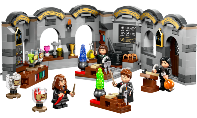 Hogwarts Castle: Potions Class Revealed