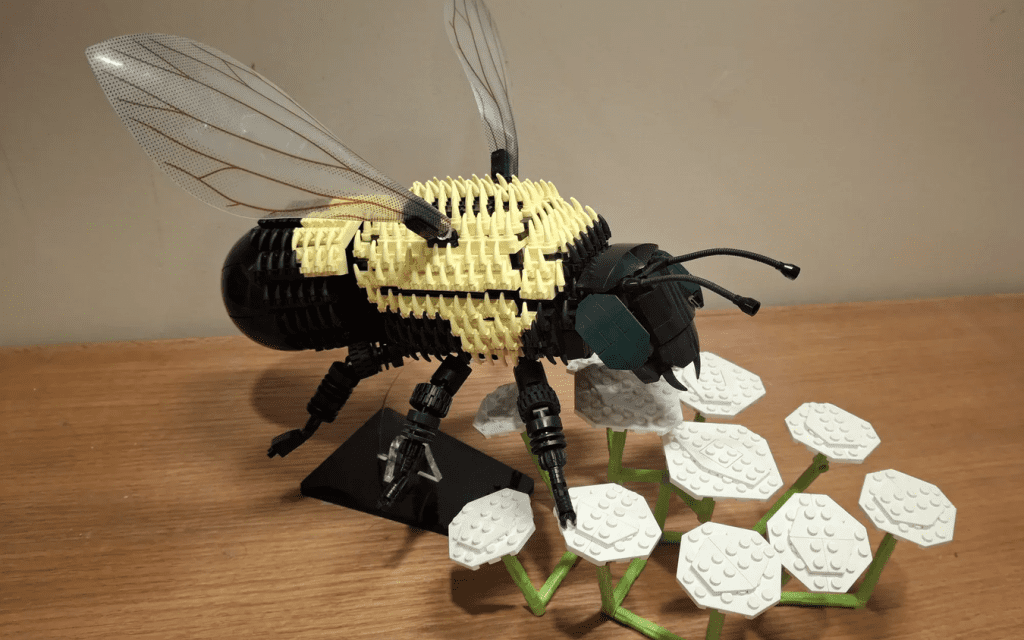 Fuzzy Bumble Bee – Ideas Spotlight