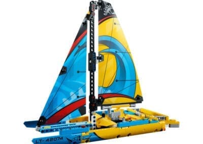 Racing Yacht -