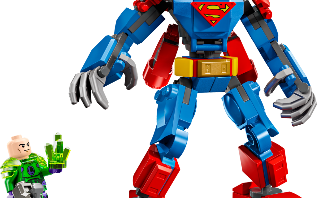 Superman Mech vs. Lex Luthor Revealed