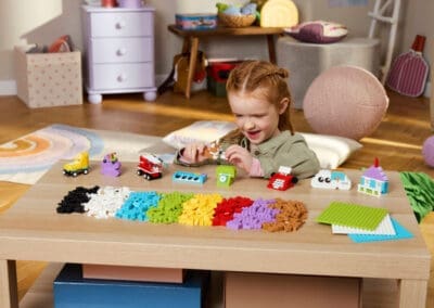 Creative Build-and-Play Box -