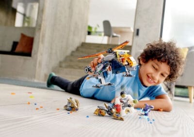 Avengers Hulk Helicopter Rescue -