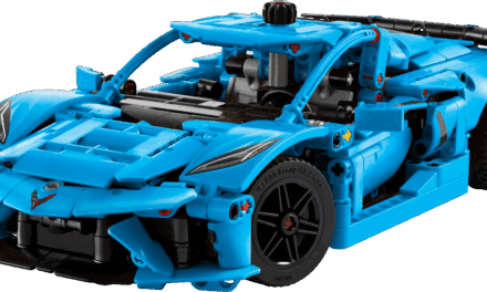 Chevrolet Corvette Stingray Blue Revealed