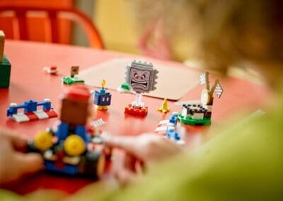 Mario Kart – Interactive LEGO Mario & Standard Kart -