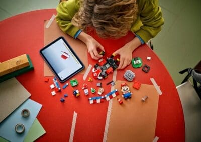 Mario Kart – Interactive LEGO Mario & Standard Kart -