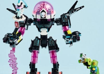 Mateo vs Cyber Brain Mech -