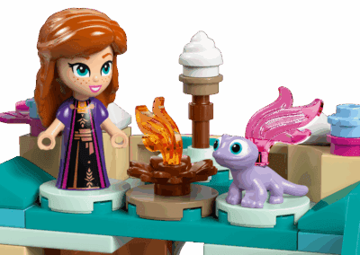 Mini Arendelle Castle & Elsa's Ice Palace -