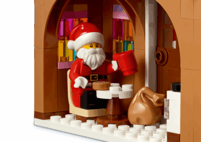Festive Gingerbread House -