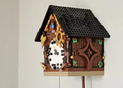 Working LEGO Pendulum Clock -